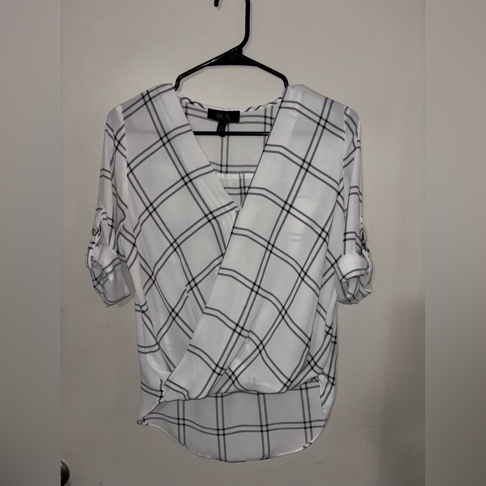 BCX Women's White and Black Plaid Blouse